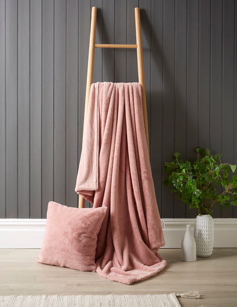 Bellissimo Chinchilla Faux Fur Throw
