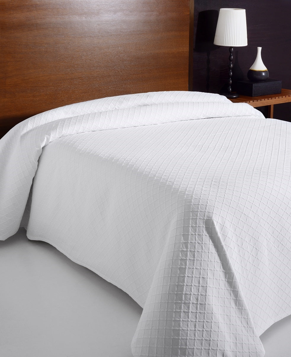 Ariana Bedspread