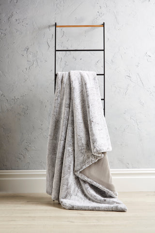 Ursa Luxury Ice Tip Throw
