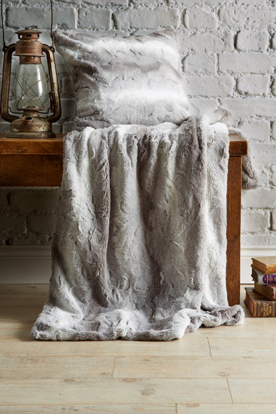 Abellona Faux Fur Throw