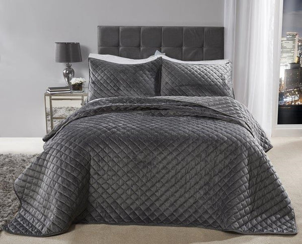 Quilted Velvet Bedspread With Pillowshams, Silver